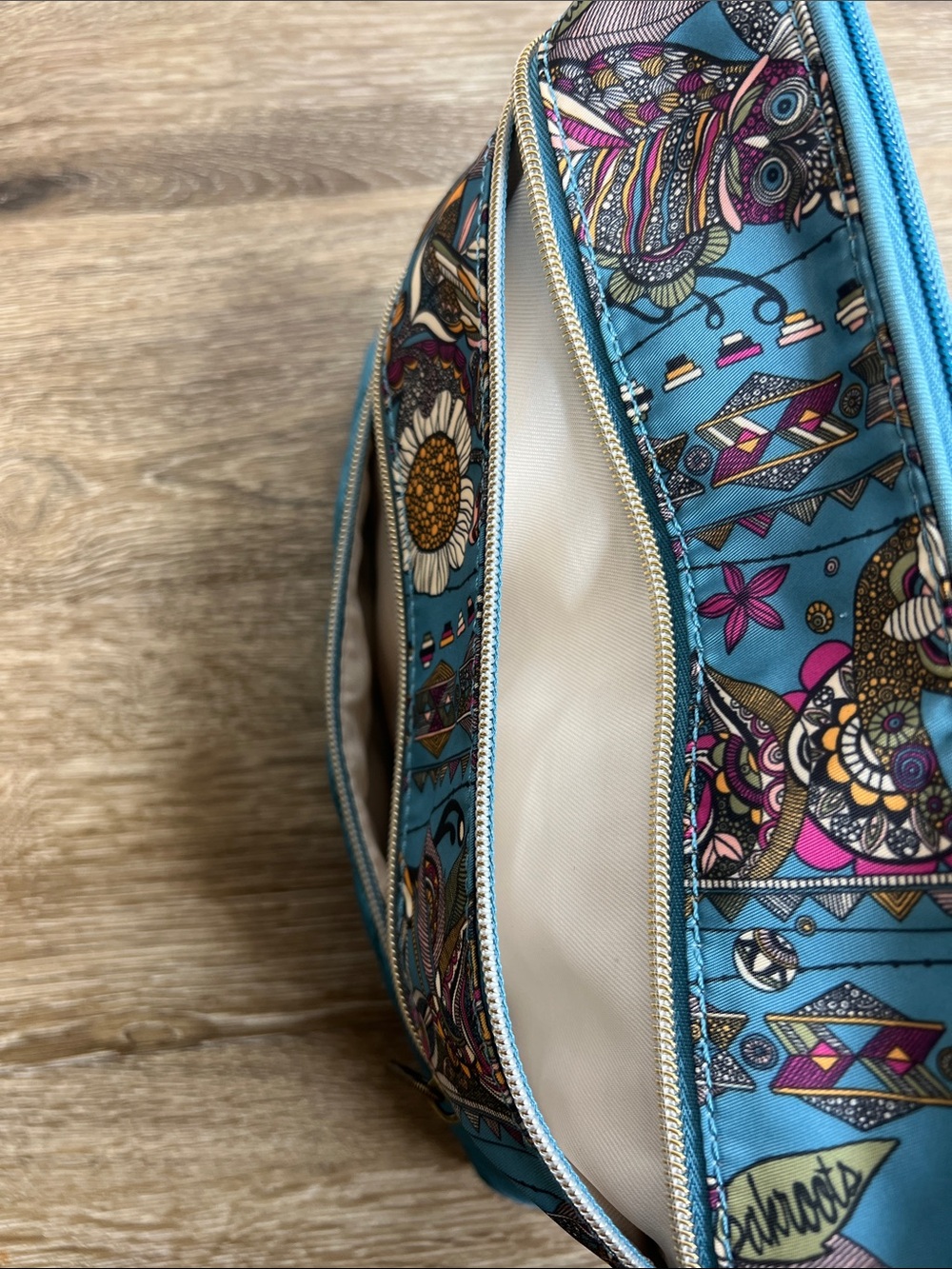Sakroots Spirit Desert Valentina Ramos Artist Series Artist Circle Crossbody - Picture 6 of 16